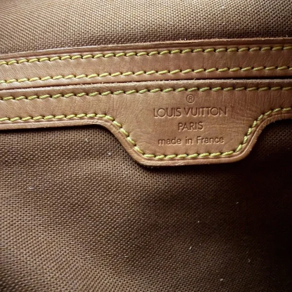 Louis Vuitton Gm backpack - Picture 4 of 11